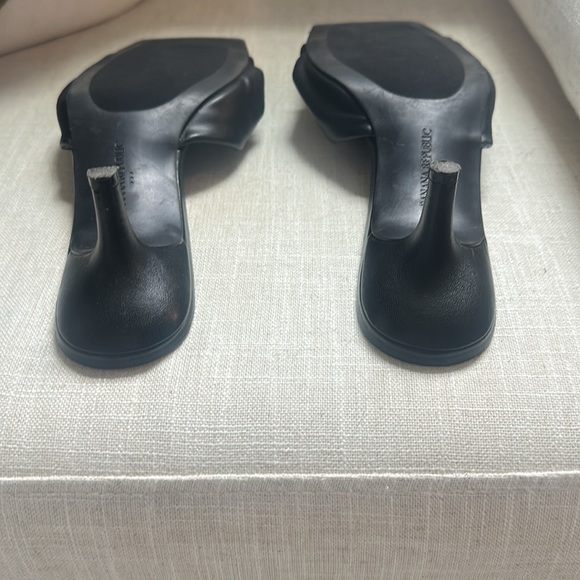 Banana Republic size 9 Black Fancy Dress  Sandals - Picture 8 of 9